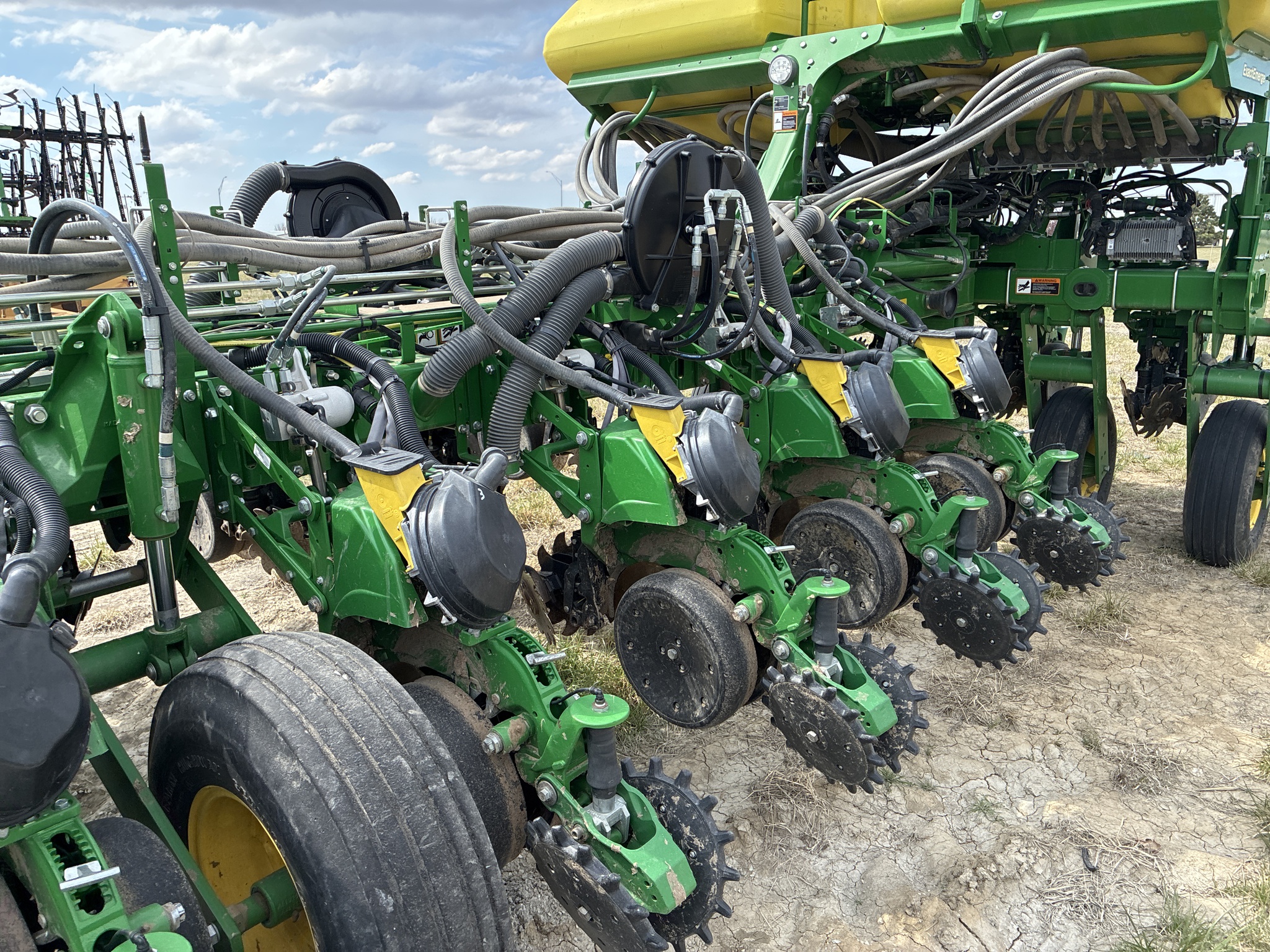  2018 John Deere 1775NT at LandMark in Hebron, NE