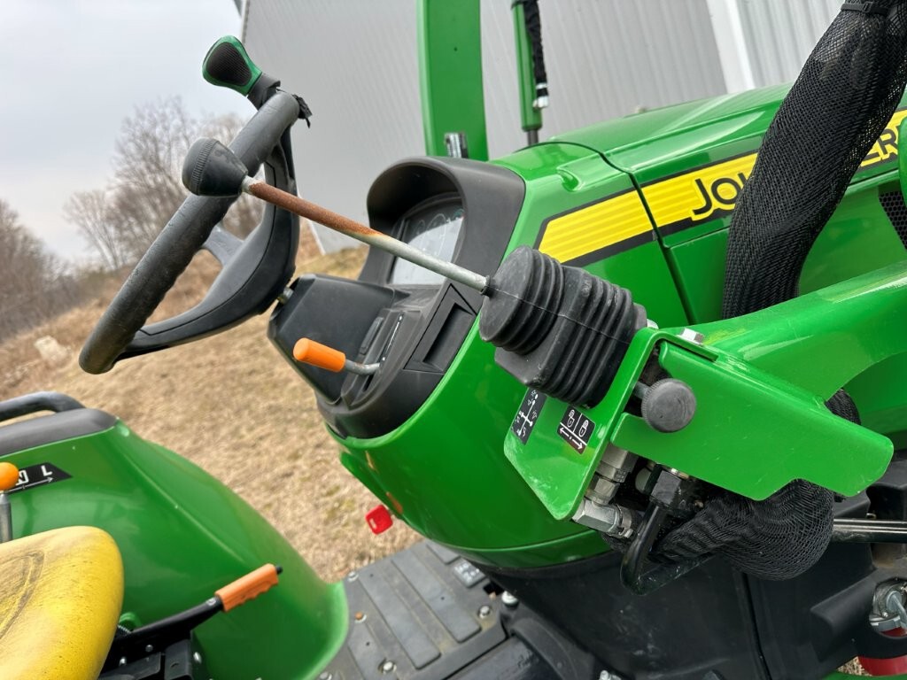 On Lot  John Deere 3032E at Tri County Equipment Lapeer, MI