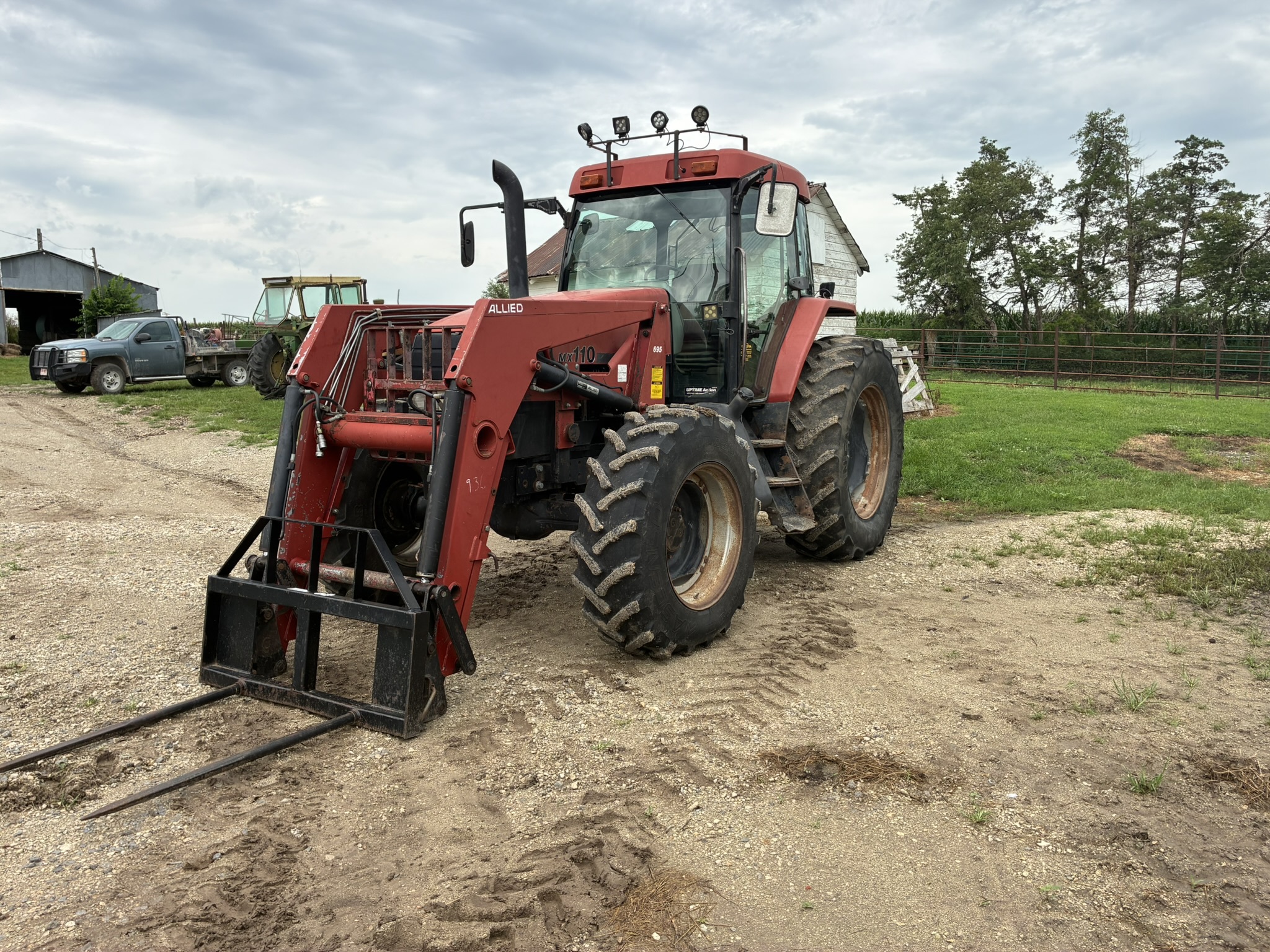 1998 Case Ih MX110 at LandMark in Marysville, KS