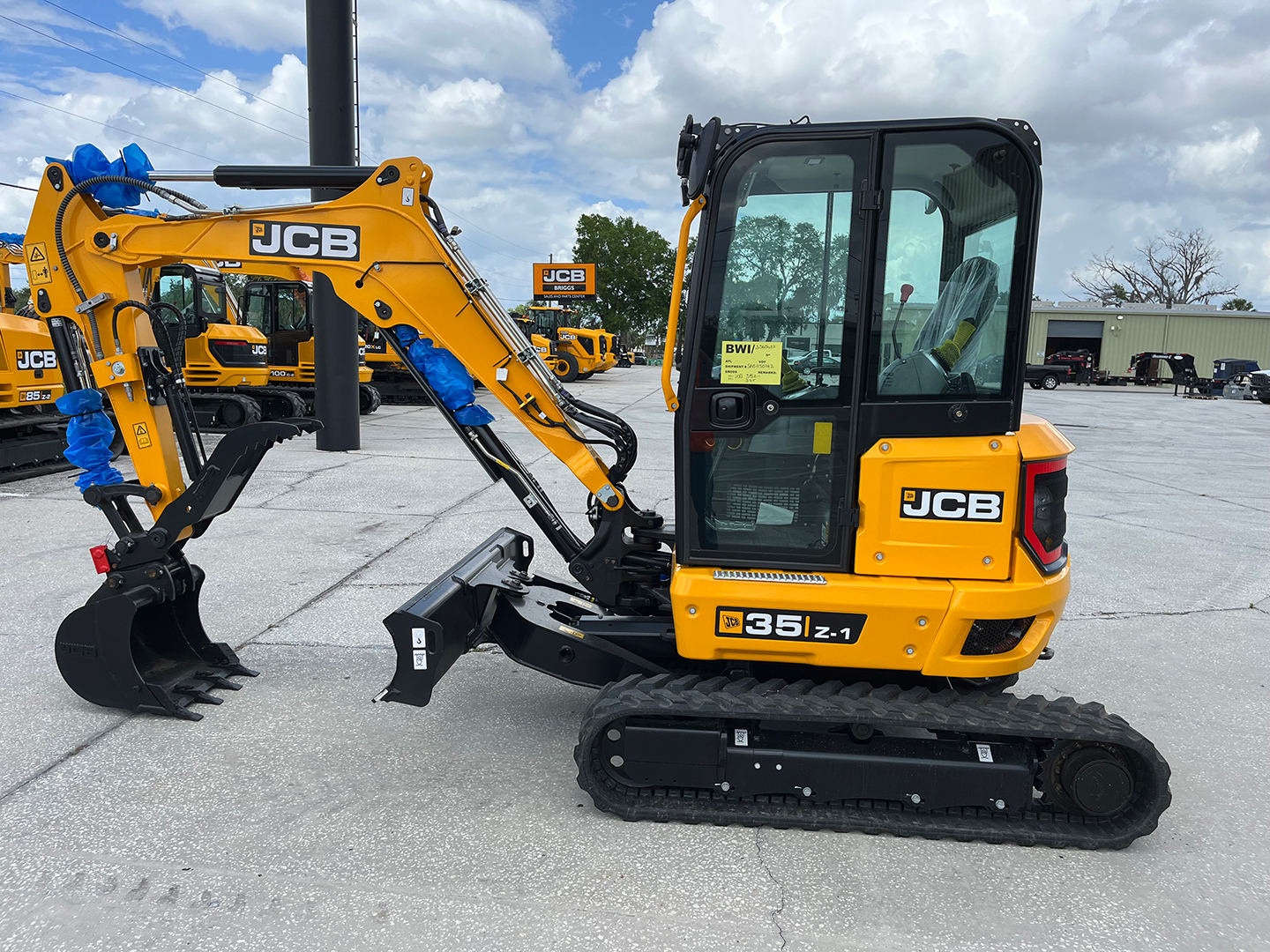  JCB 35Z at Briggs JCB Orlando, FL