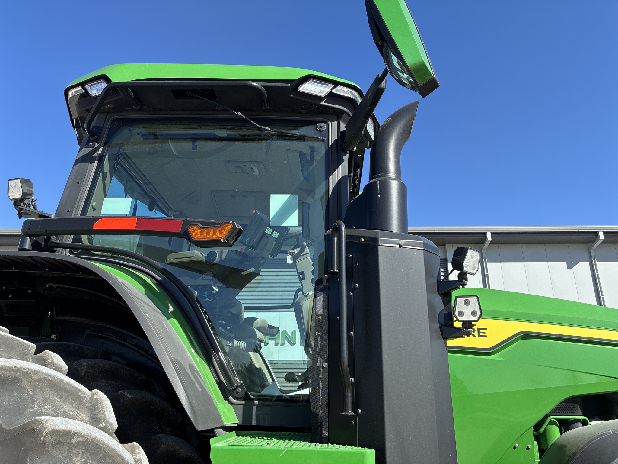  2025 John Deere 8R 370 at LandMark in Hebron, NE