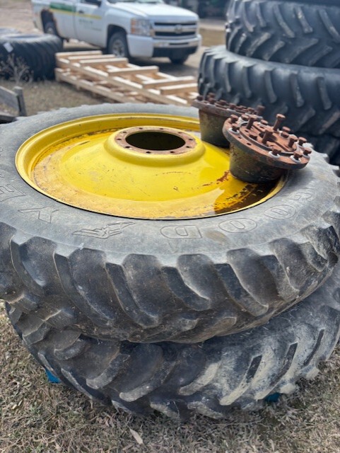 On Lot  John Deere 4055 at Tri County Equipment Bad Axe, MI