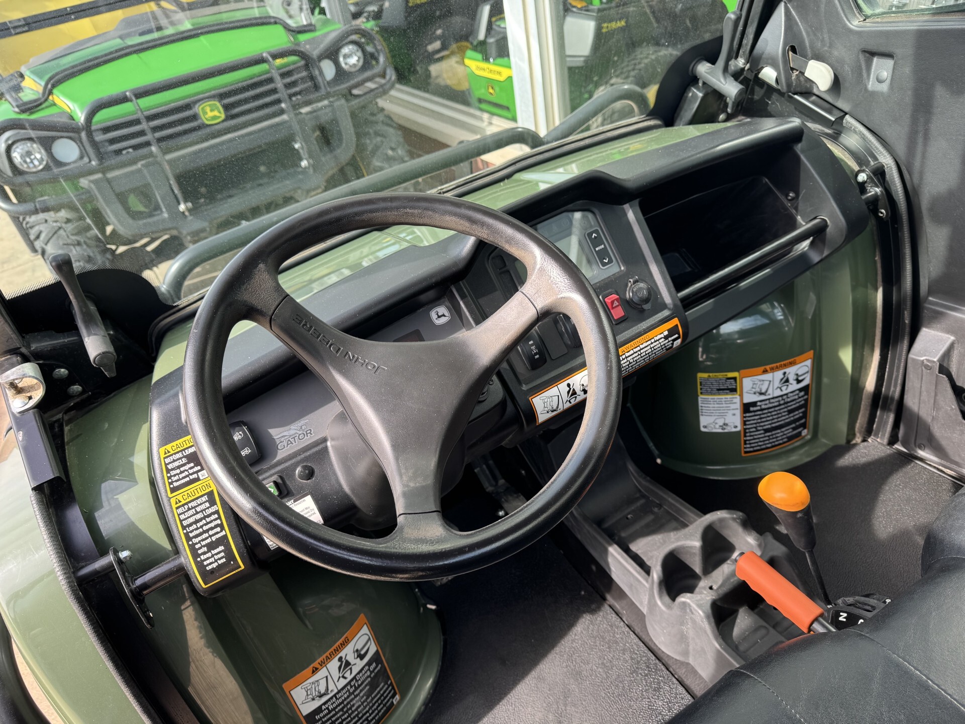 Used  John Deere XUV 825i Power Steering at Tri County Equipment Reese, MI