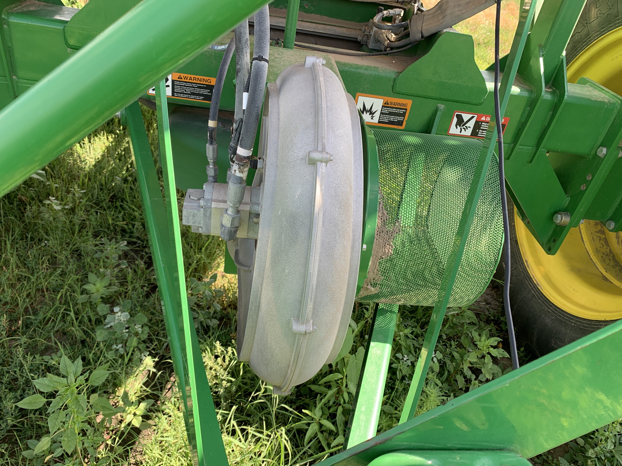  2013 John Deere 1890 at LandMark in Hebron, NE