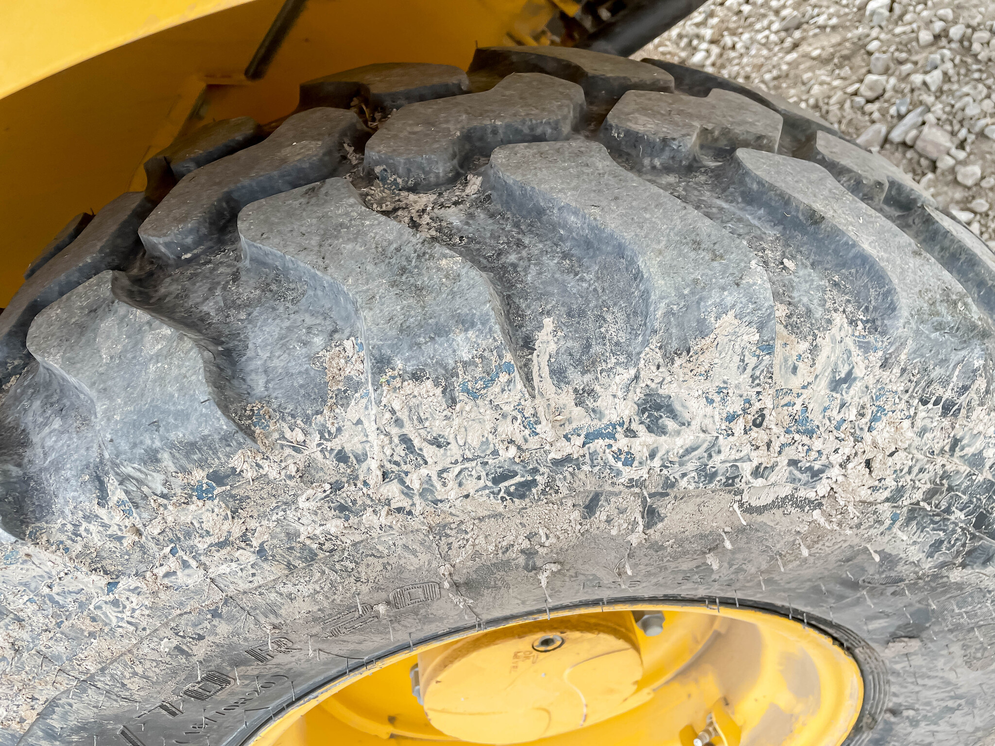  2015 John Deere 324K at LandMark in Holdrege, NE