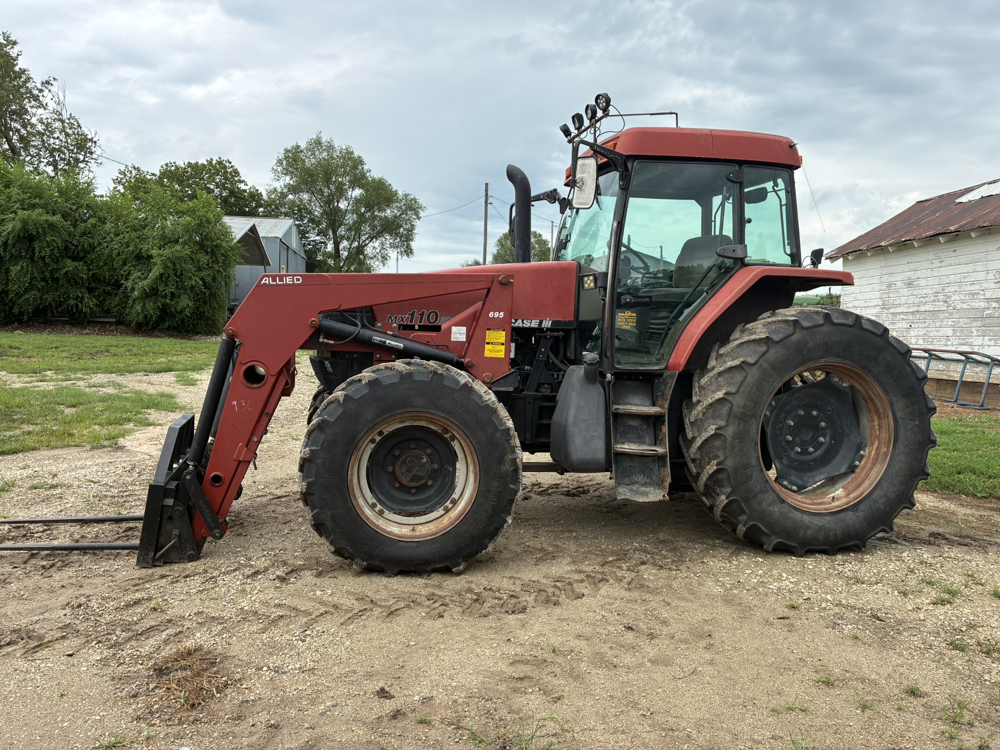  1998 Case Ih MX110 at LandMark in Marysville, KS
