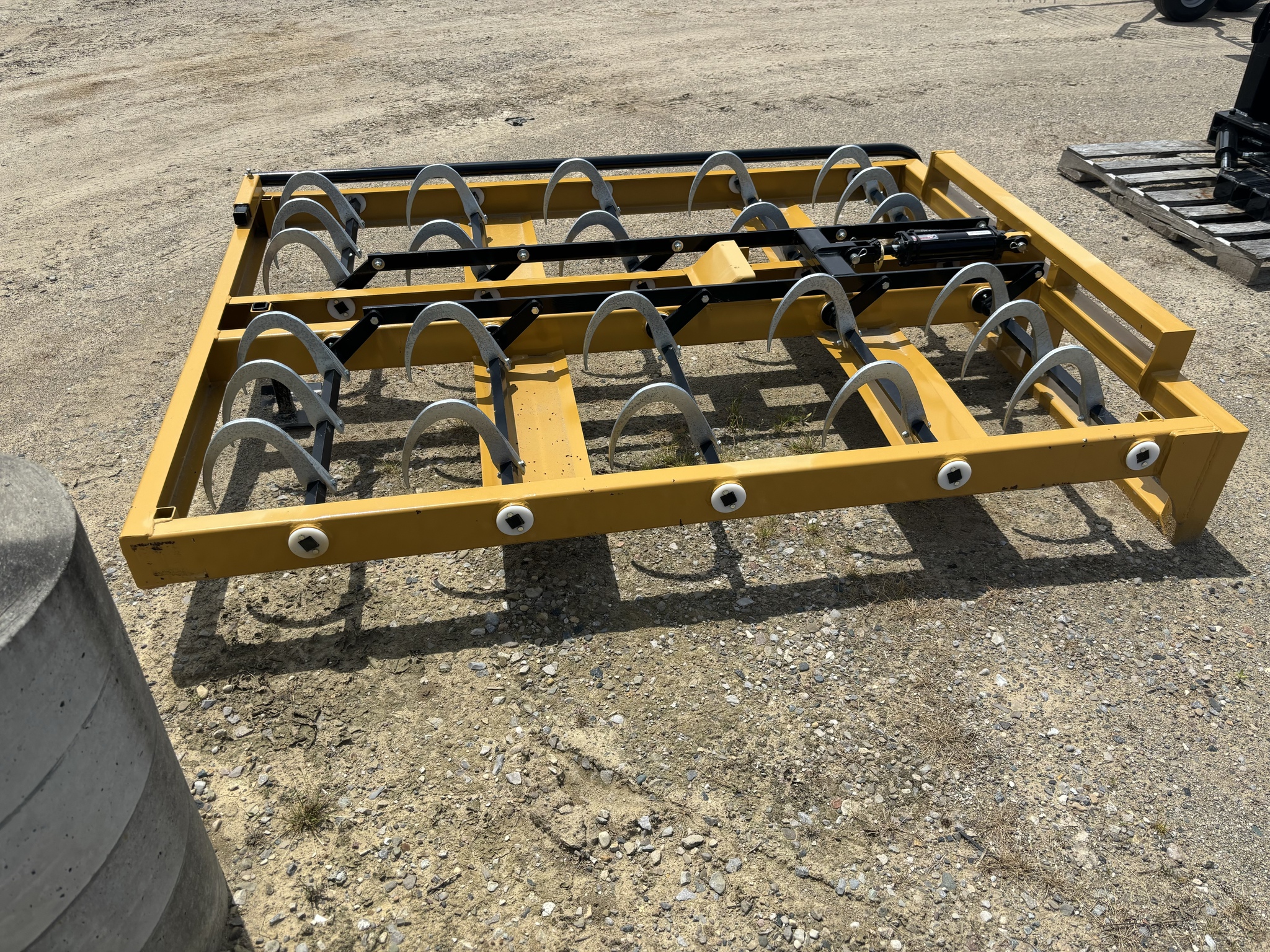 On Lot 2022 Tubeline AC1000G at Tri County Equipment Sandusky, MI