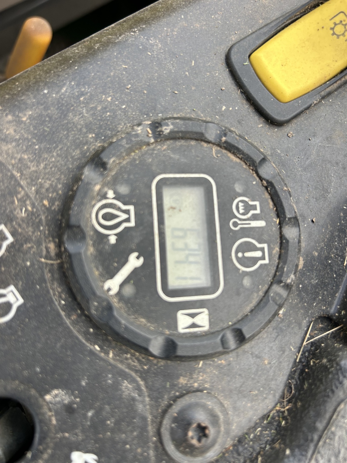  2018 John Deere Z955M EFI at LandMark in Hebron, NE