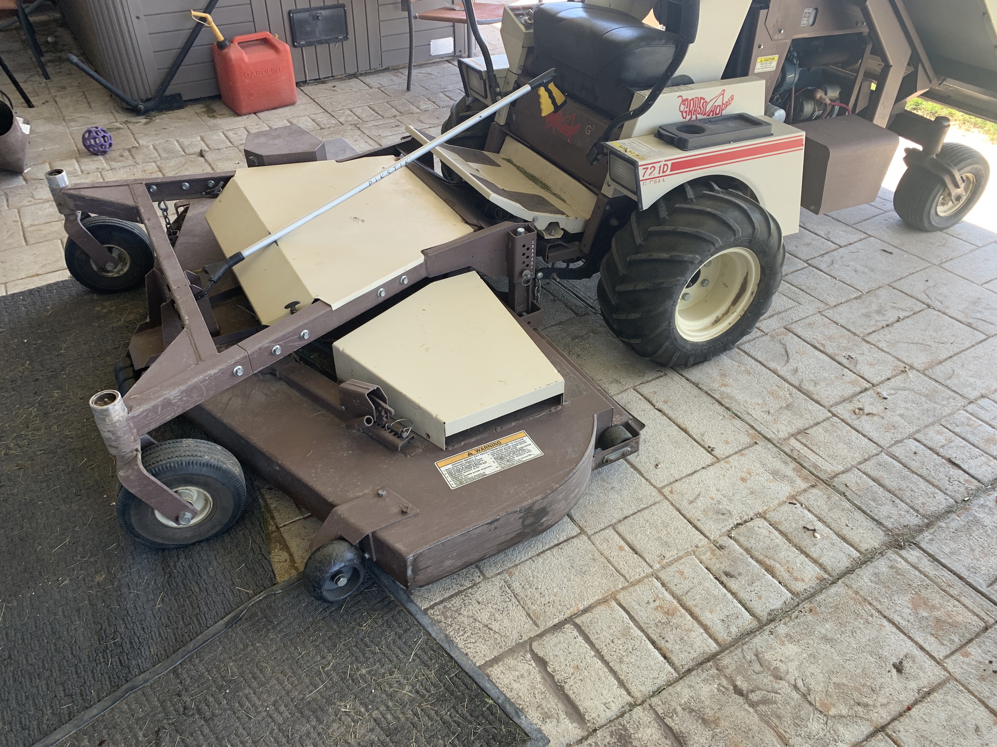  2002 Grasshopper 721D2 at LandMark in Lexington, NE