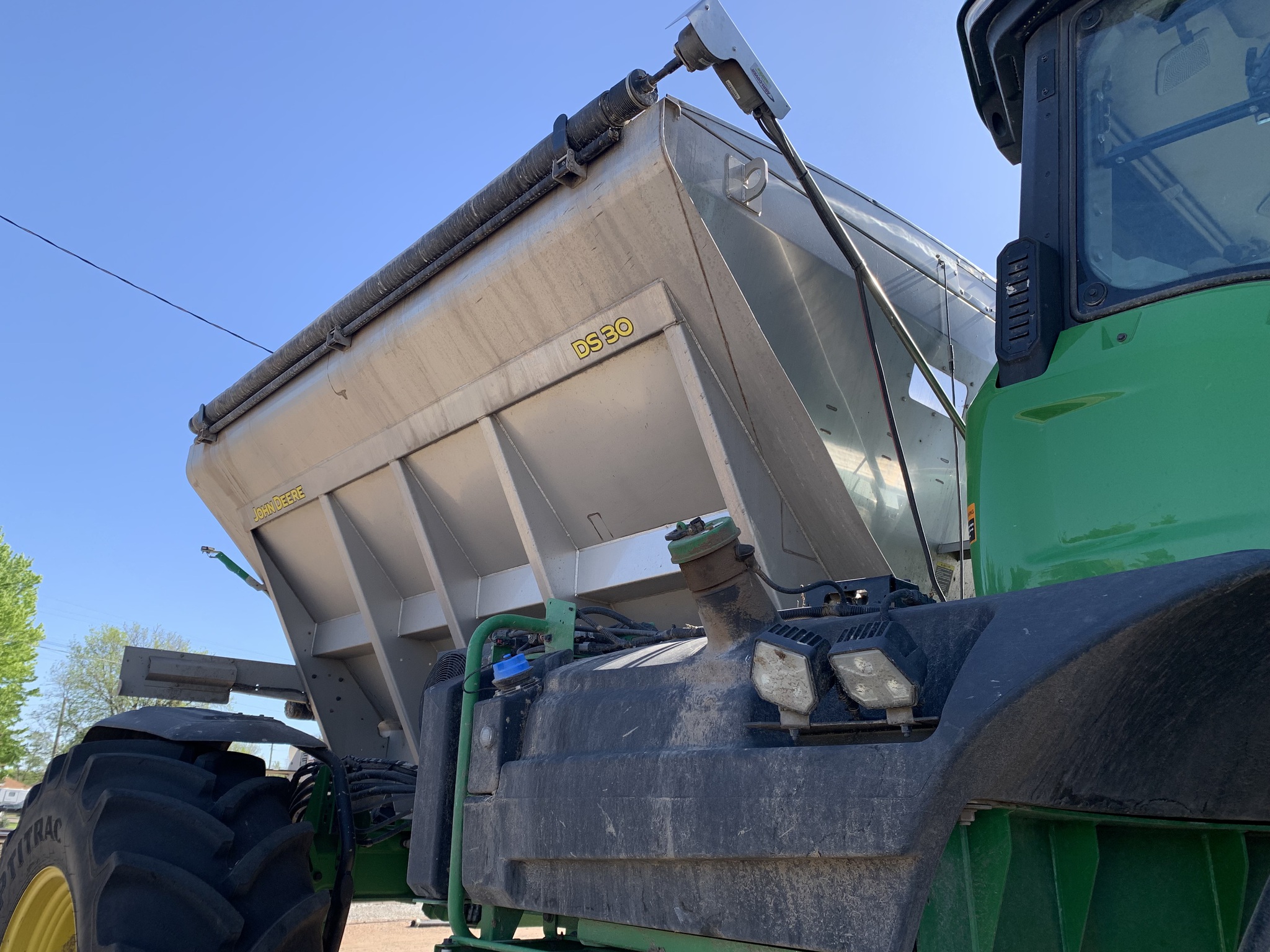  2023 John Deere 600R at LandMark in Gothenburg, NE