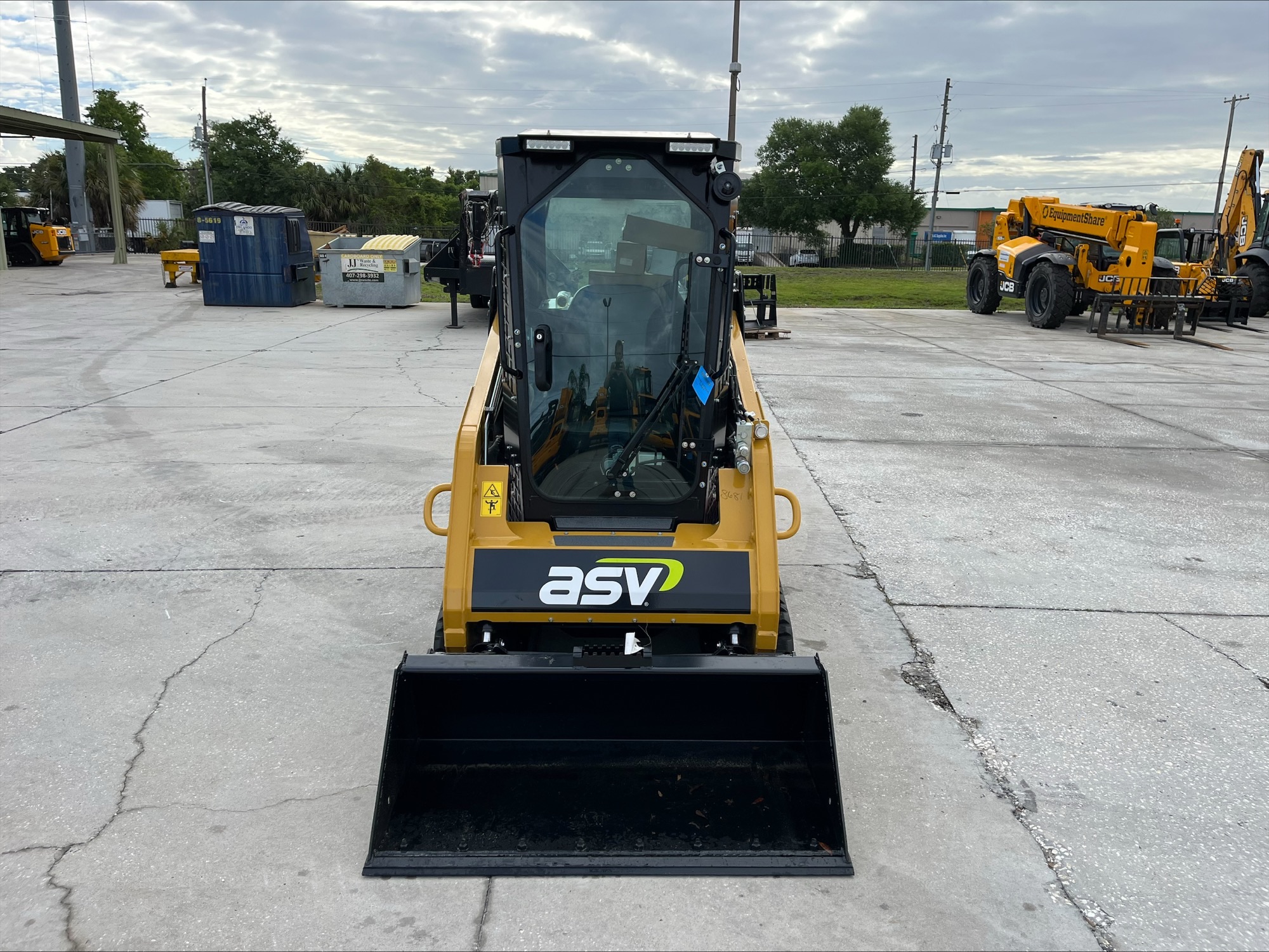 New 2026 ASV RT-40 at Briggs Equipment in Orlando, FL (JCB)