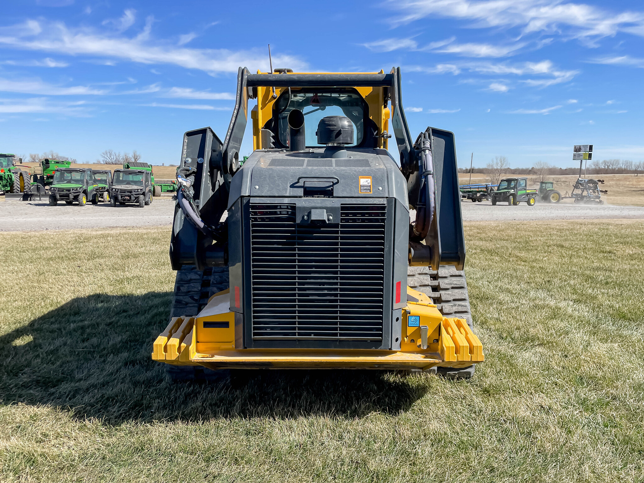  2023 John Deere 331G at LandMark in Fairfield, NE