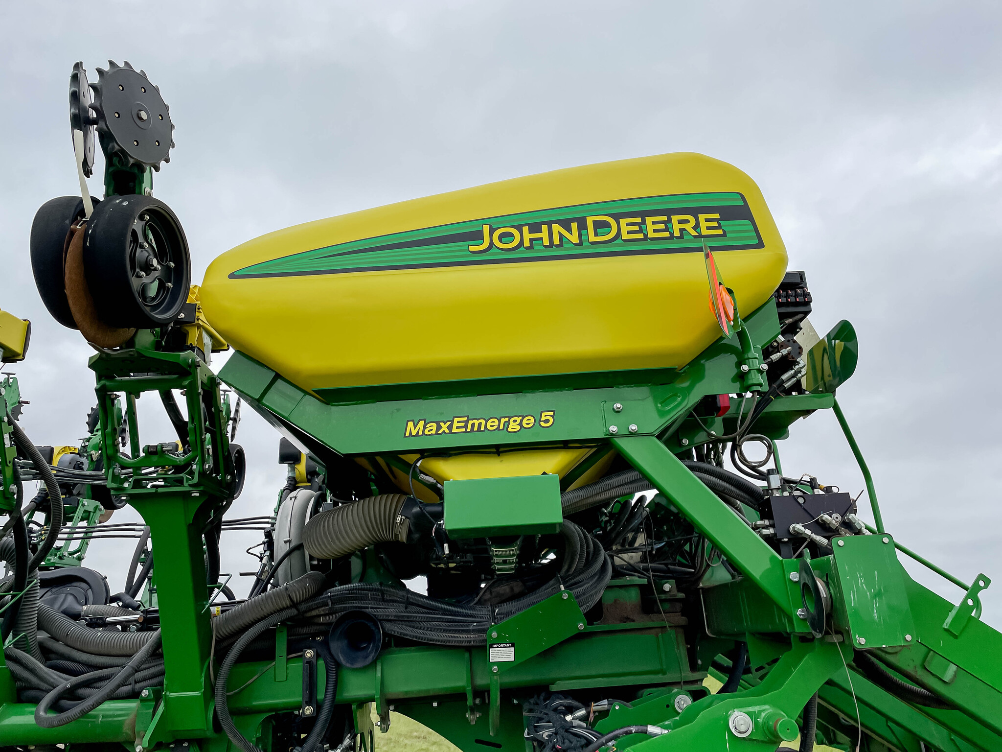  2021 John Deere 1795 at LandMark in Hastings, NE