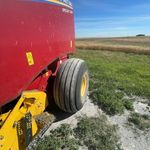  2014 NEW HOLLAND Rollbelt 560 at LandMark in Phillipsburg, KS