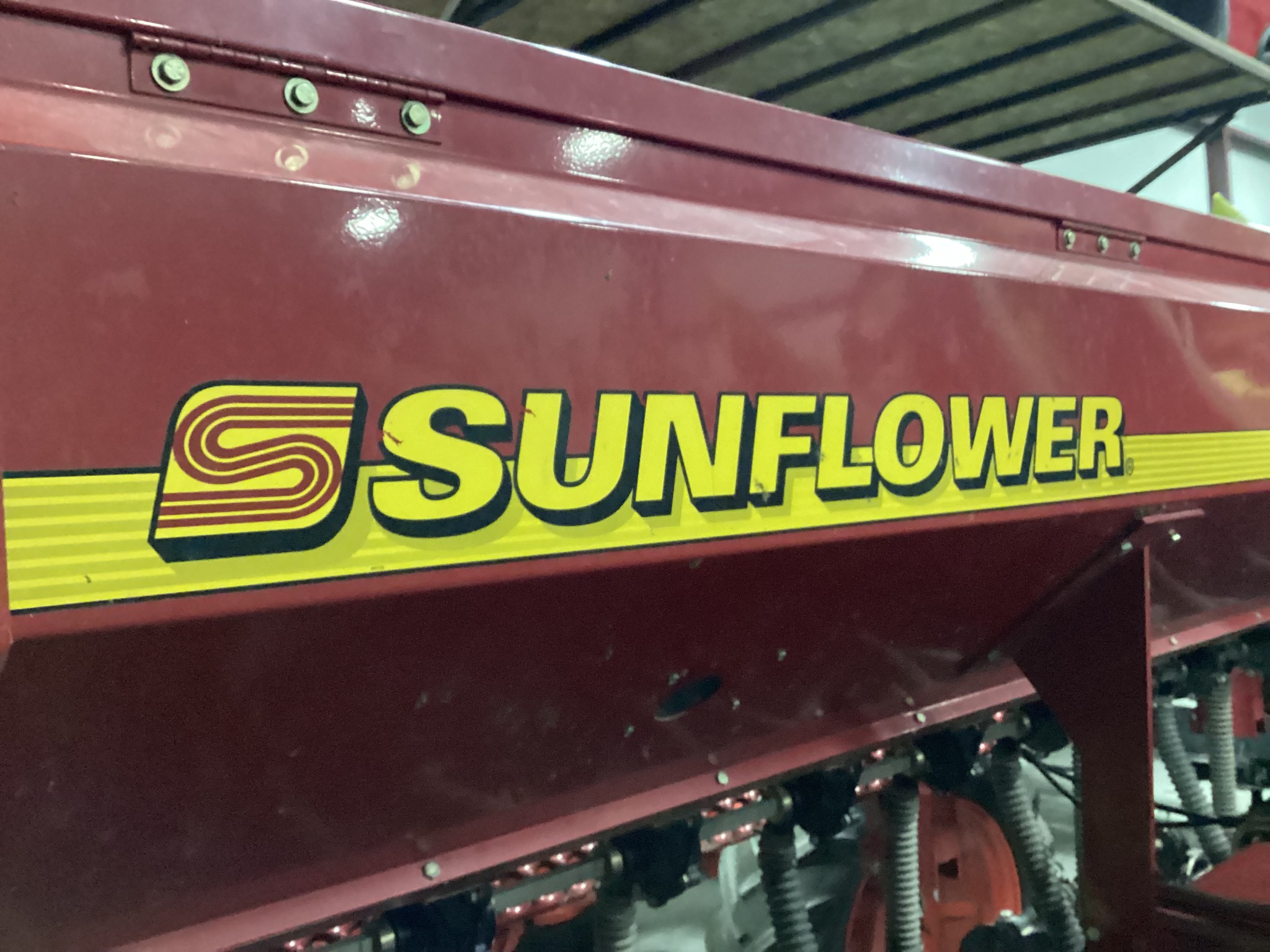  2008 Sunflower 9433-40 at LandMark in Minden, NE