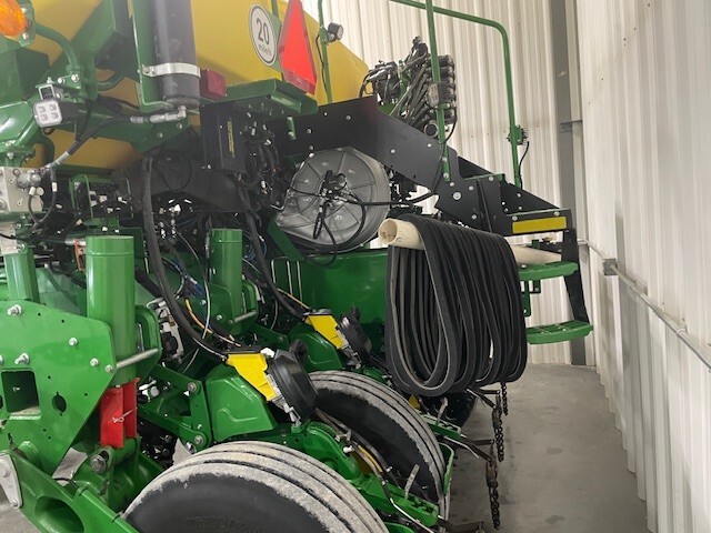  2025 John Deere 1775NT at LandMark in Kearney, NE