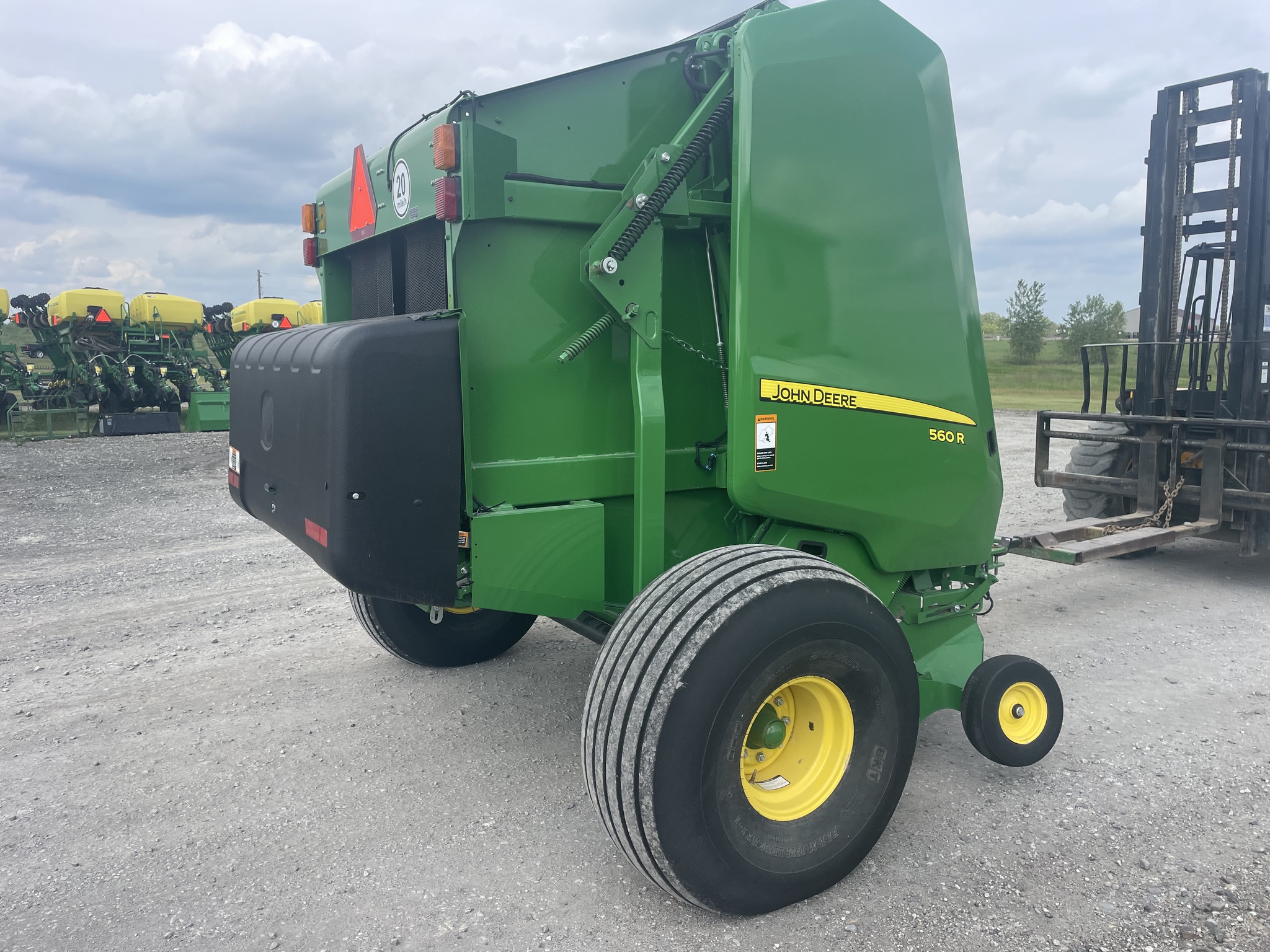  2022 John Deere 560R at LandMark in Marysville, KS