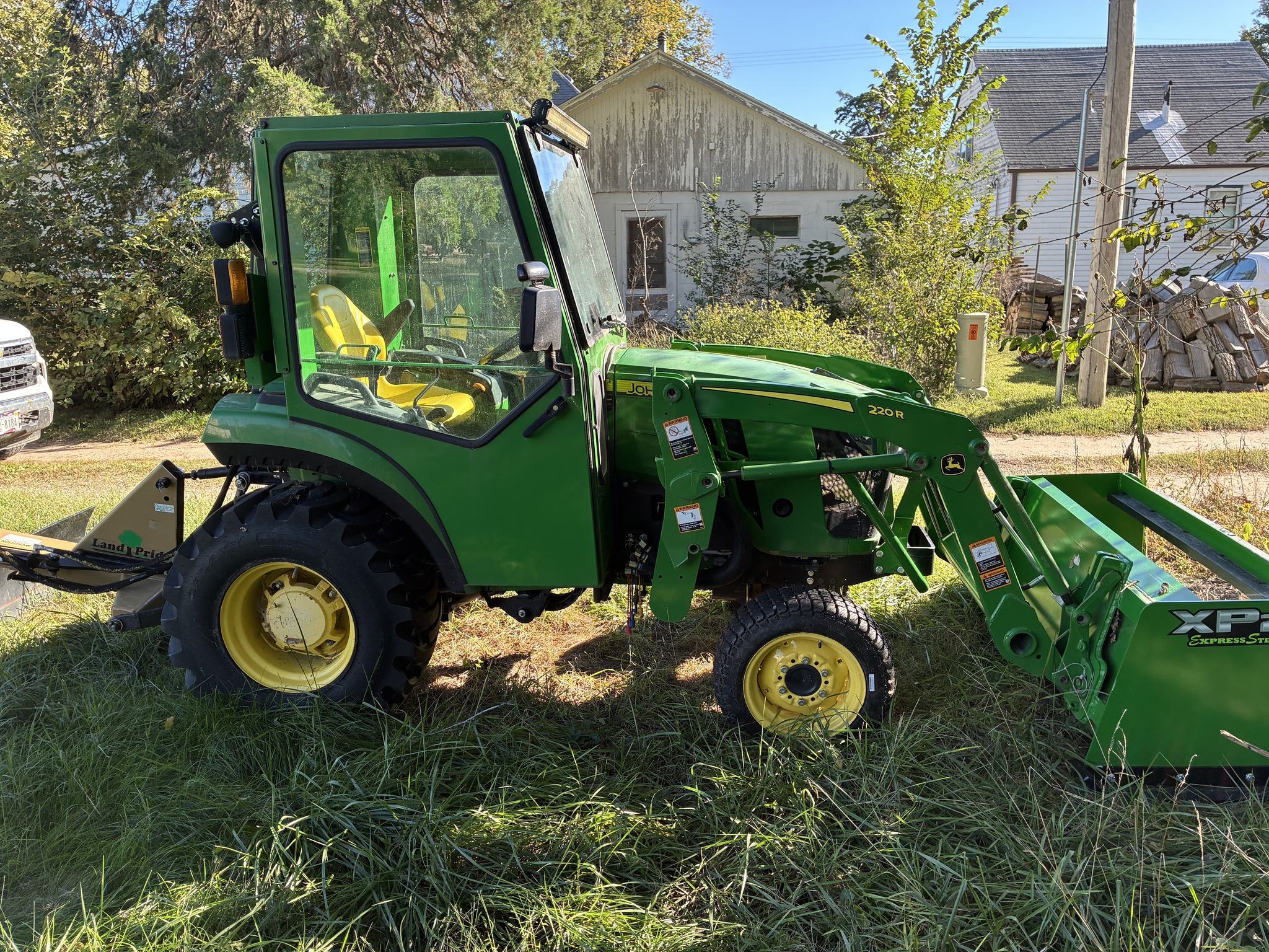  2019 John Deere 2038R at LandMark in Hebron, NE