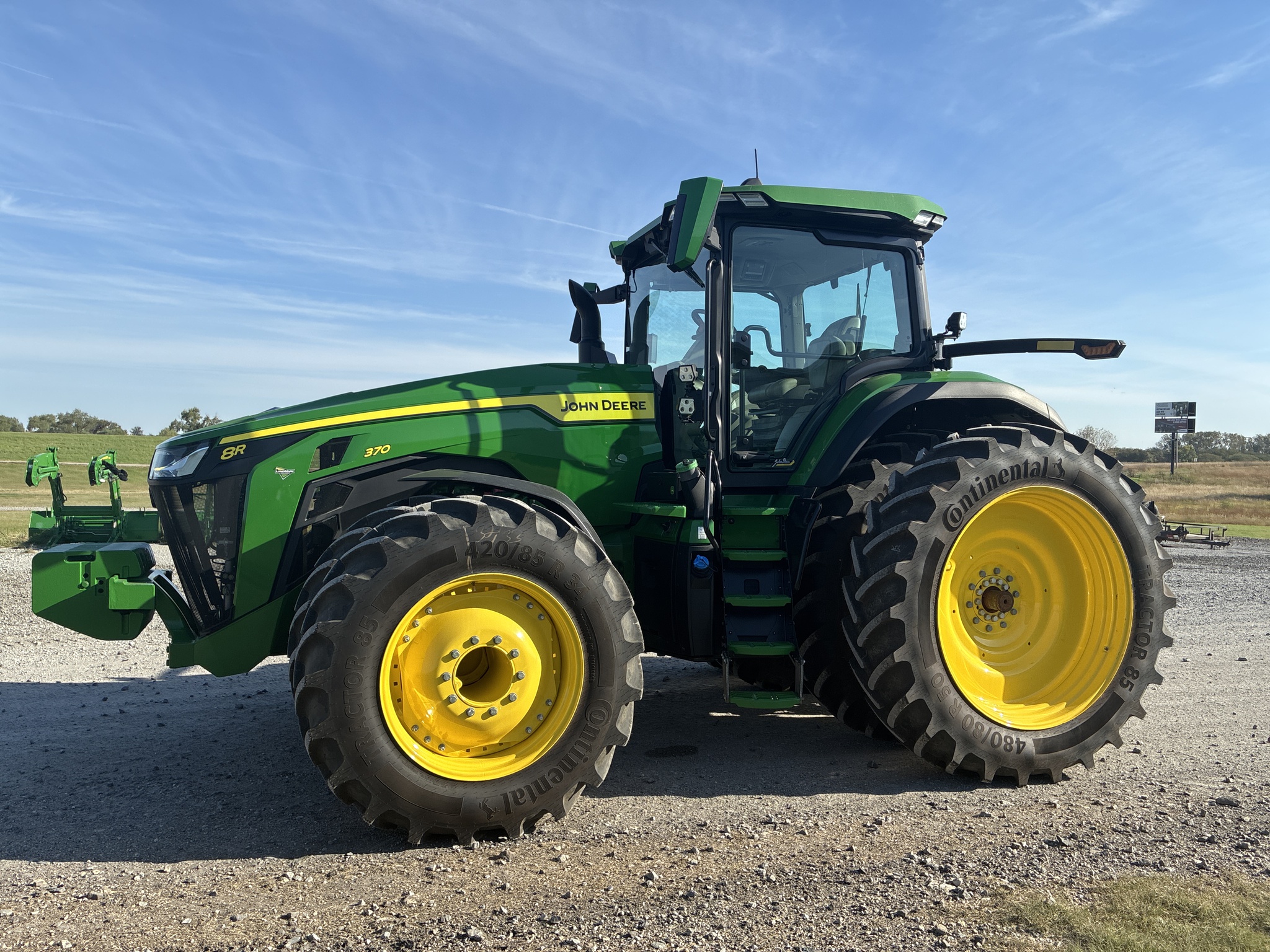 2024 John Deere 8R 370 at LandMark in Marysville, KS