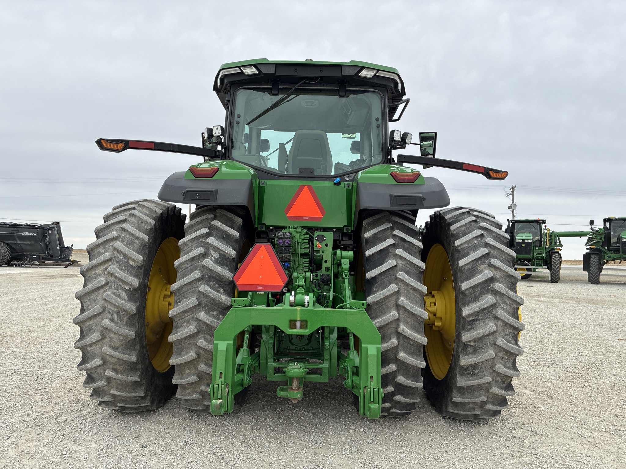  2023 John Deere 8R 410 at LandMark in Smith Center, KS