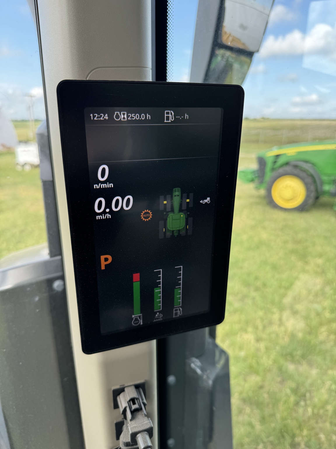  2024 John Deere 8R 370 at LandMark in Hebron, NE