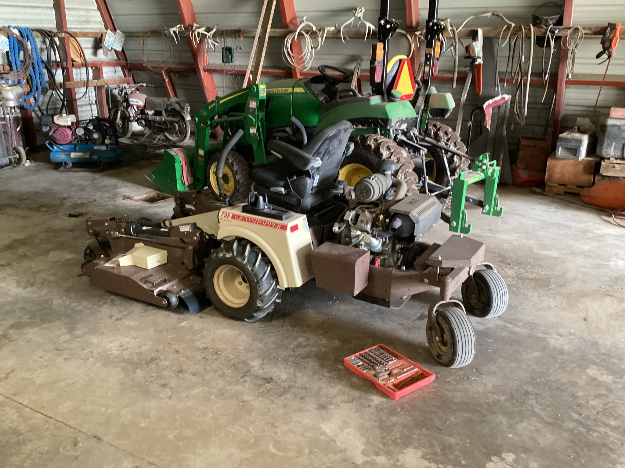   Grasshopper 735BT6 at LandMark in Smith Center, KS