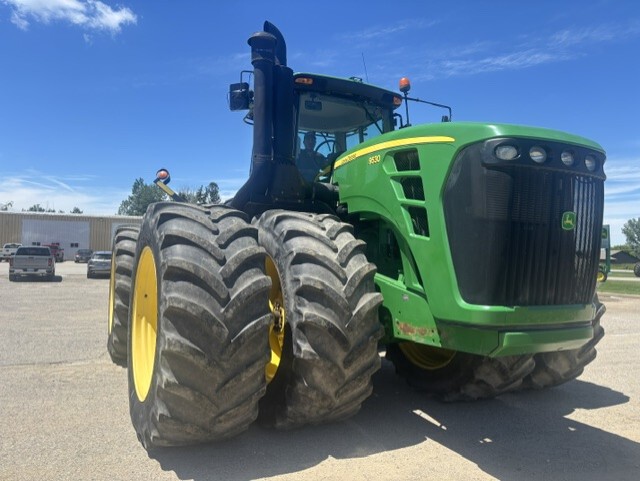 On Lot 2010 John Deere 9530 at Tri County Equipment Bad Axe, MI